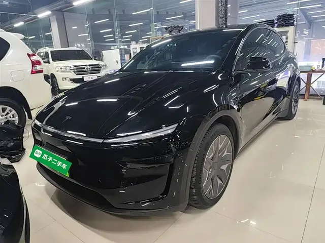 Tesla Model Y L 2025 Facelift Long Range AWD