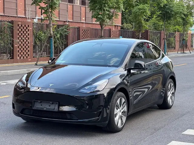 Tesla Model Y 2022 Facelift Rear-Wheel Drive Version