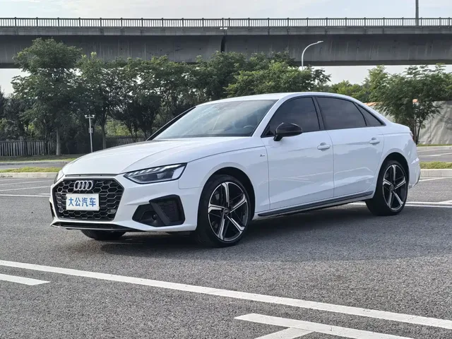 Audi A4L 2024 40 TFSI Luxury Dynamic
