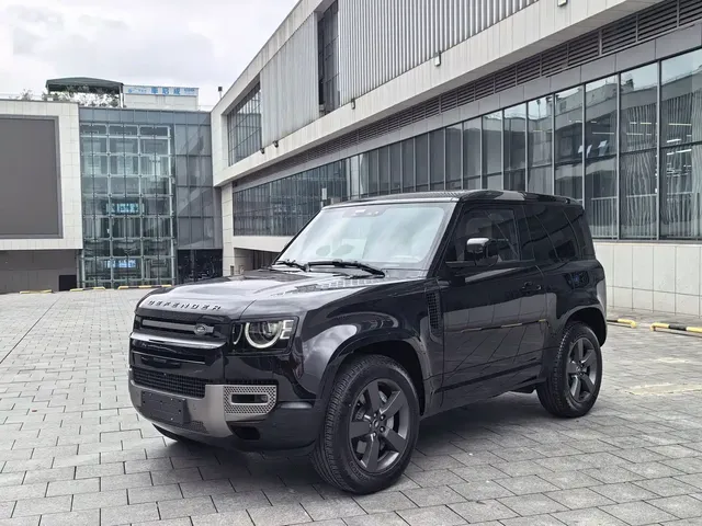 Land Rover Defender 2025 90 3.0T P400 X-Dynamic HSE