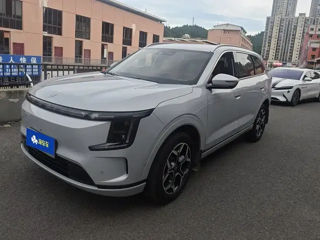 Jetour Shanhai L7 PLUS 2025 Base Model 7-Seater