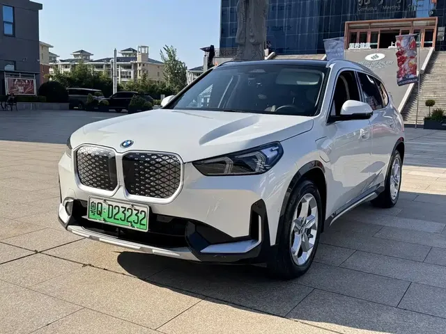 BMW iX1 2023 eDrive25L M Sport Package