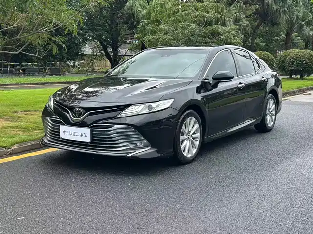 Toyota Camry 2018 2.0G Luxury Edition