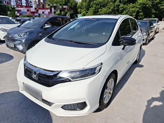 Honda Fit 2018 1.5L CVT Comfort Sunroof Edition