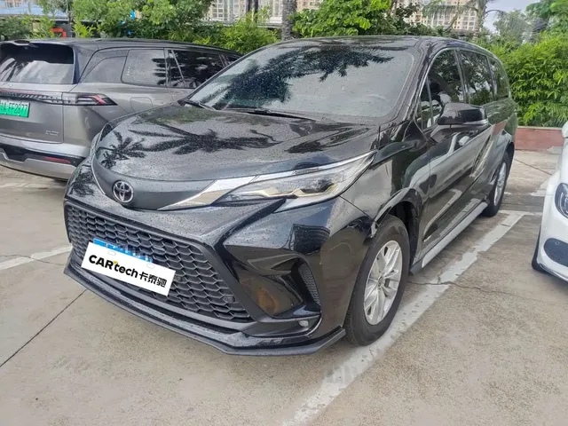 Toyota Granvia 2024 2.5L Hybrid Comfort