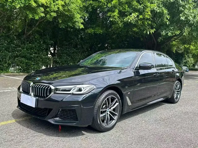 BMW 5 Series 2022 525Li M Sport Package