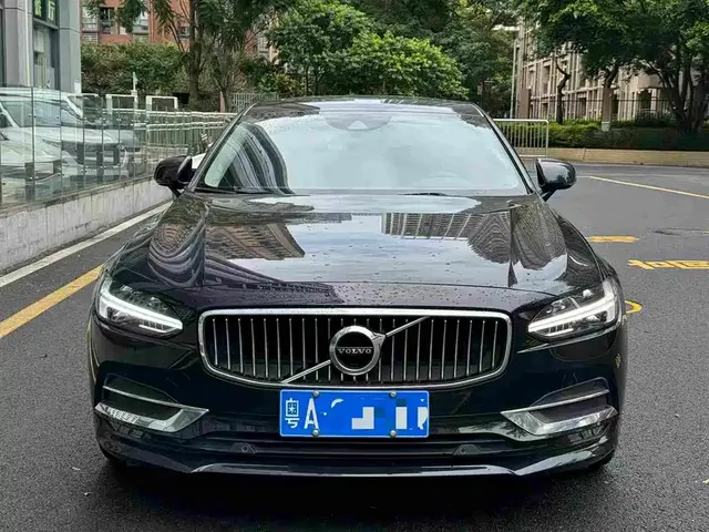 Volvo S90 2020 T5 Momentum Luxury Edition