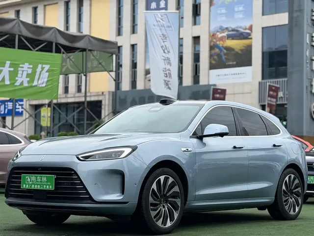 AITO Wenjie AITO M5 2023 Extended Range AWD Smart Drive Edition