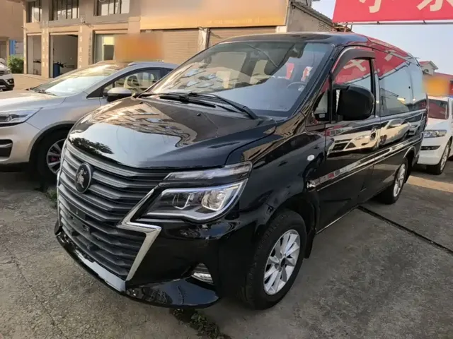 Dongfeng Fengxing Lingzhi 2022 Endeavor M5 1.6L Luxury 7-seater
