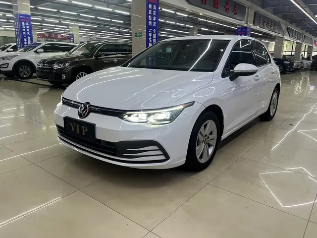 Volkswagen Golf 2023 200TSI DSG Pro