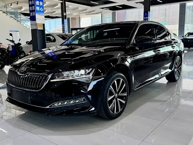 Škoda Superb 2023 Facelift TSI280 DSG Premium Edition