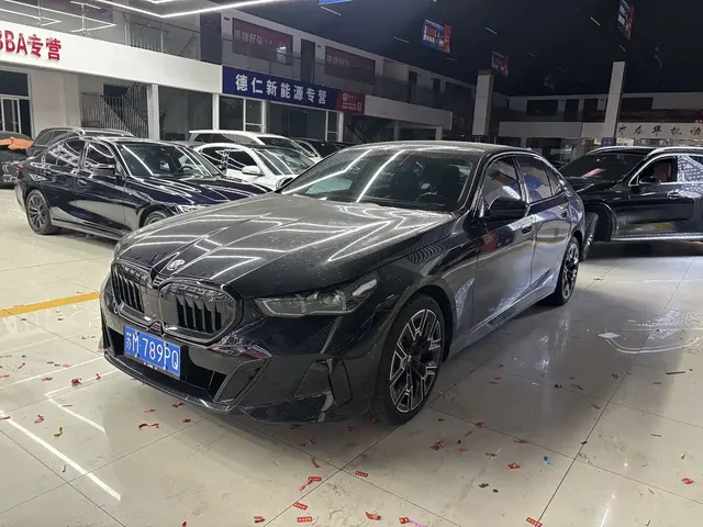BMW 5 Series 2026 Model Year Facelift 530Li Exclusive M Sport Package
