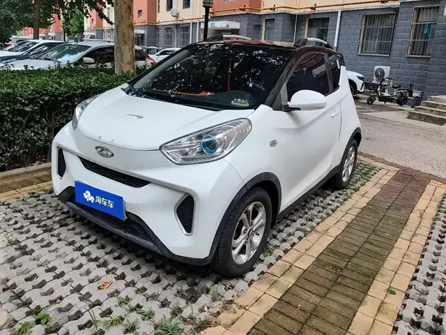 QQ New Energy Little Ant 2018 400 4-Seater Premium Smart Edition