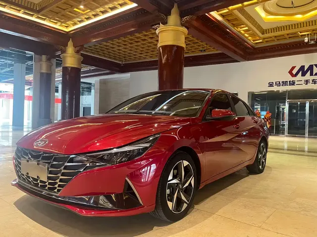 Hyundai Elantra 2022 1.5L CVT LUX Premium Edition