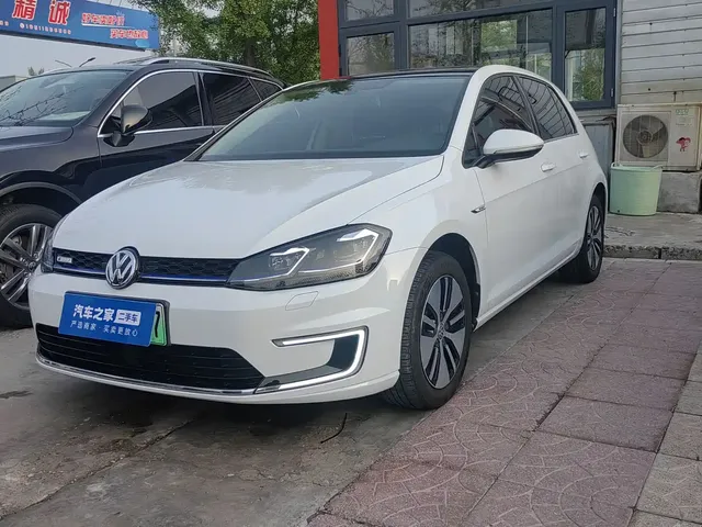 Volkswagen Golf Electric 2020 Chi