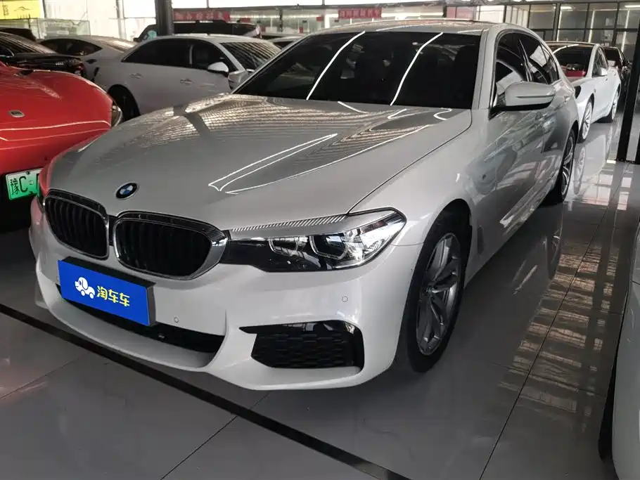BMW 5 Series 2020 525Li M Sport Package