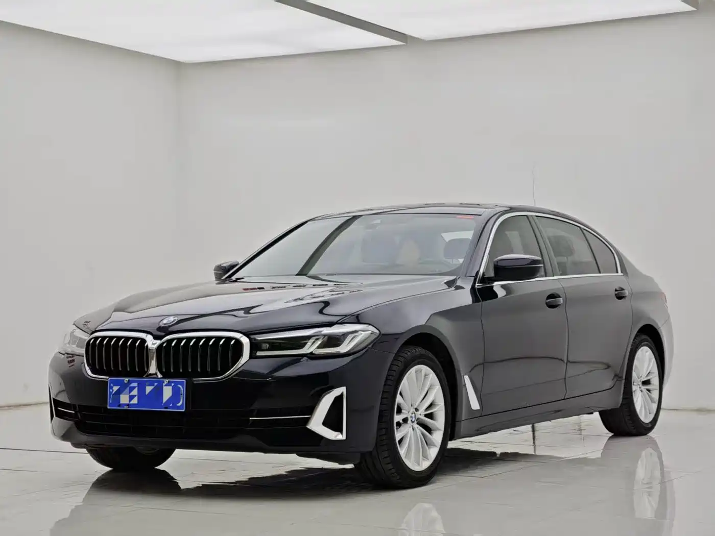 BMW 5 Series 2022 Facelift 525Li Luxury Package