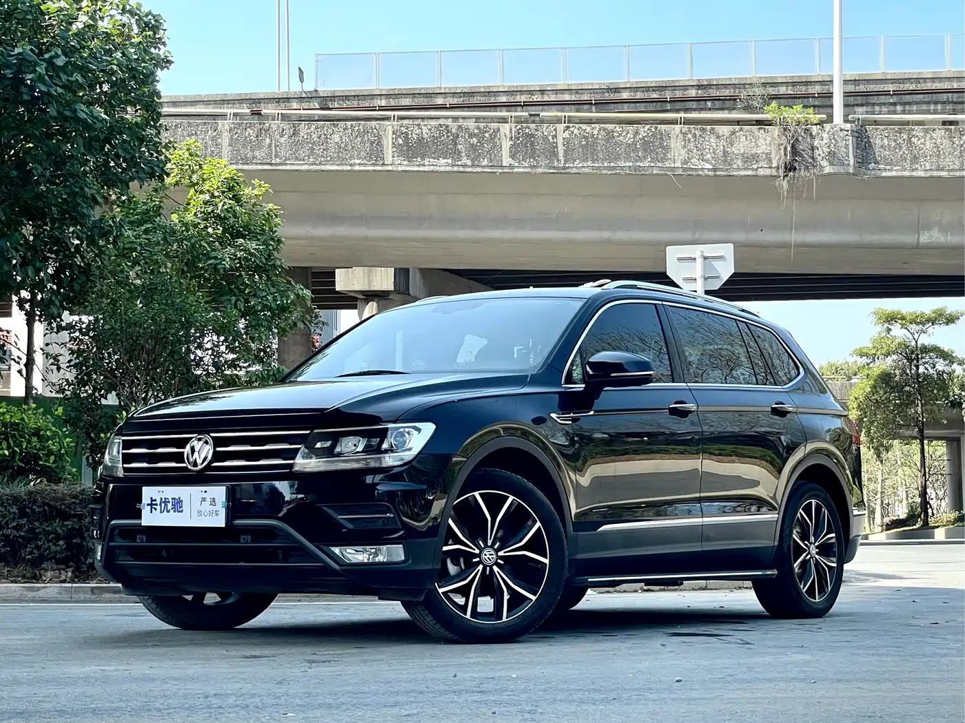 Volkswagen Tiguan L 2019 Facelift 330TSI Auto 2WD Smart Luxury China VI