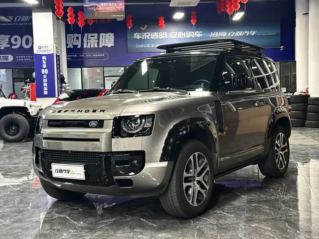 Land Rover Defender 2023 Facelift 90 3.0T P400 XS