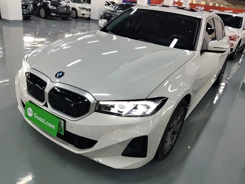 BMW i3 2022 eDrive 35 L