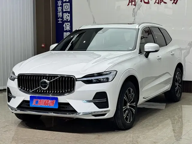 Volvo XC60 2022 B5 AWD Inscription