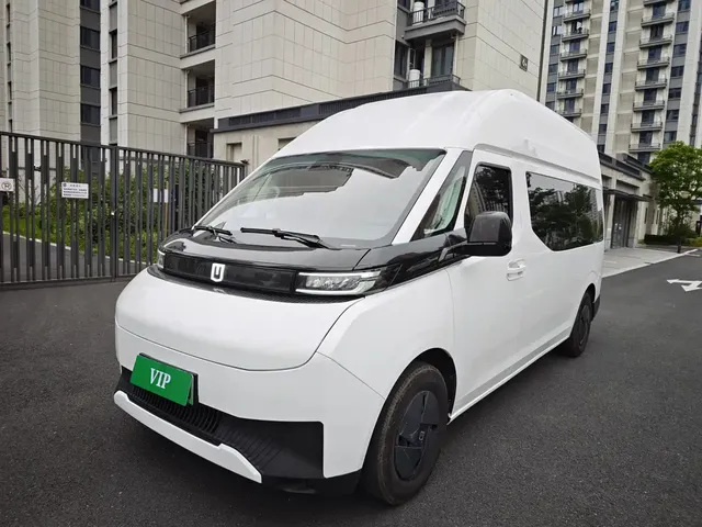 Yuan Cheng Farizon Super VAN 2025 Smart Wealth Edition Medium Wheelbase High Roof 68kWh Smart Core