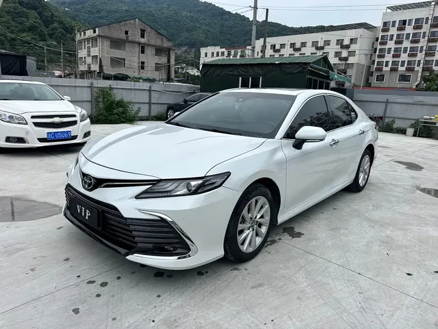 Toyota Camry 2023 2.0G Luxury Edition