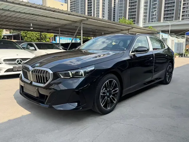 BMW 5 Series 2026 Model Year Facelift 530Li Leading M Sport Package