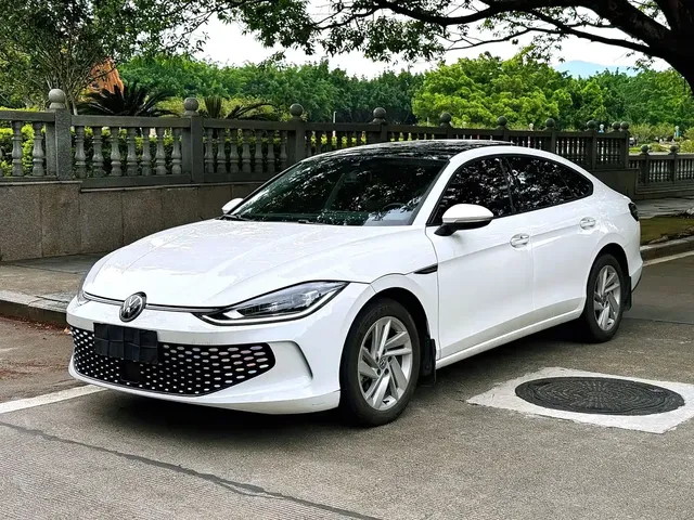 Volkswagen Lamando 2022 Lamando L 280TSI DSG Sporty Edition