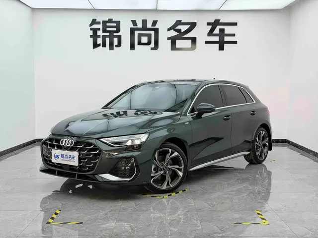 Audi A3 2025 Facelift Sportback 35TFSI Flying Spur Premium