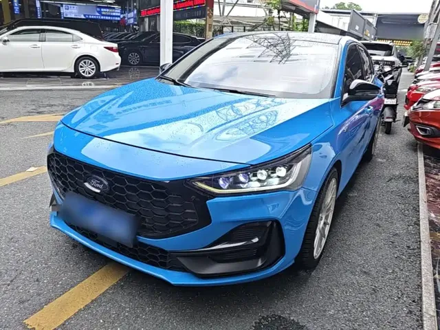 Ford Focus 2022 Hatchback EcoBoost 180 Automatic ST Line