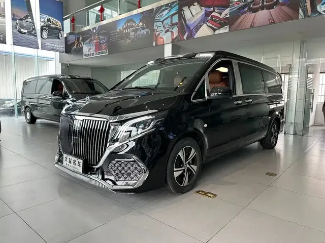 Mercedes-Benz Vito 2024 2.0T Business 7-Seater