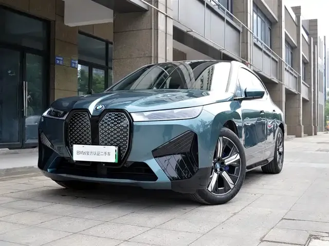 BMW iX 2022 xDrive40