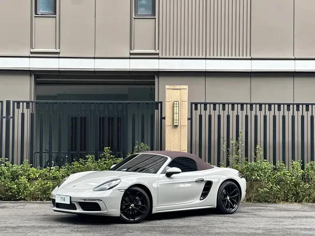 Porsche 718 2022 Boxster 2.0T