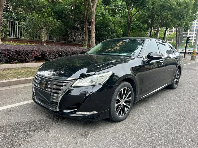 Toyota Crown 2018 2.0T Fashion Edition