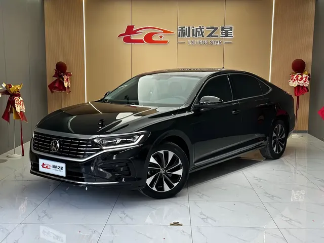 Volkswagen Passat 2023 Facelift 330TSI Starlight Elite Edition