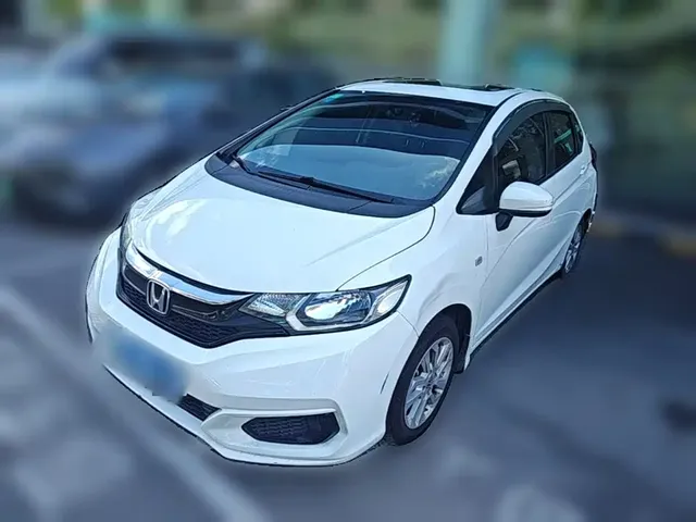 Honda Fit 2020 1.5L CVT Comfort Sunroof Edition