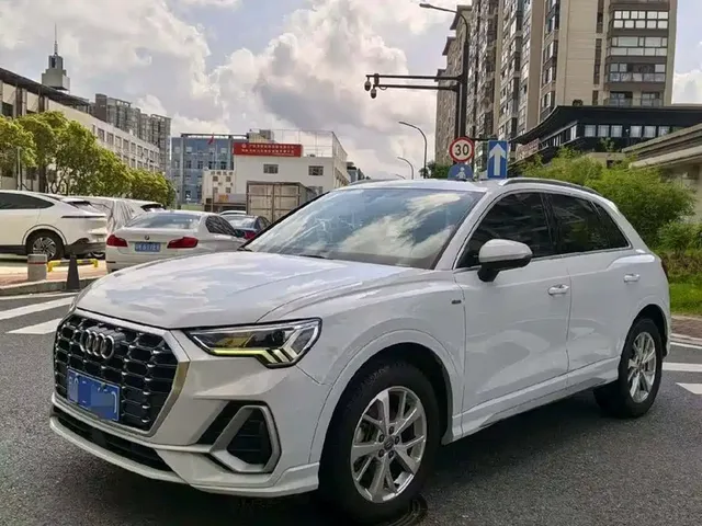 Audi Q3 2019 35 TFSI Progressive Sport