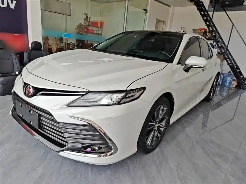 Toyota Camry 2021 2.5G Luxury Edition