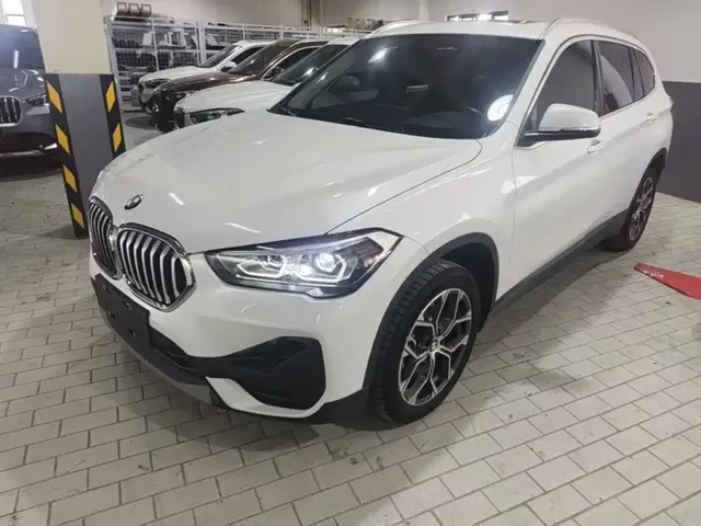 BMW X1 2022 sDrive25Li Leading