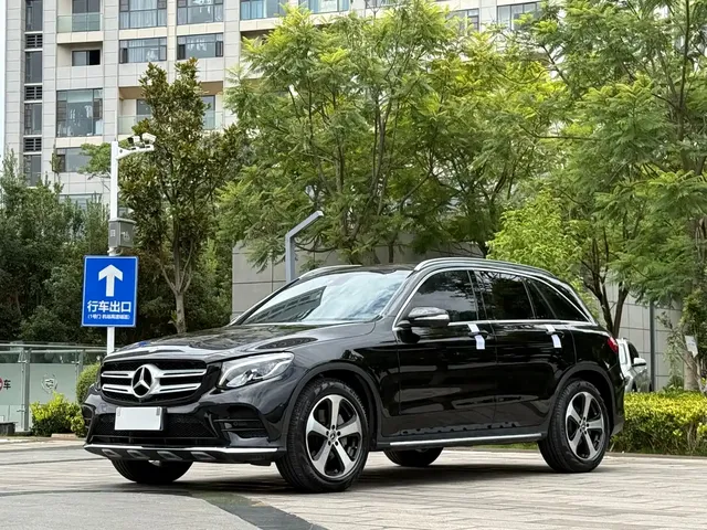 Mercedes-Benz GLC 2018 Facelift GLC 260 4MATIC Luxury