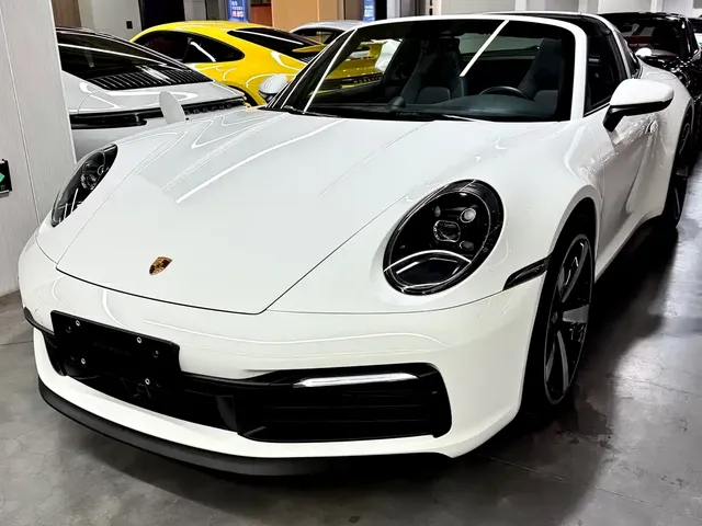 Porsche 911 2023 Targa 4 3.0T