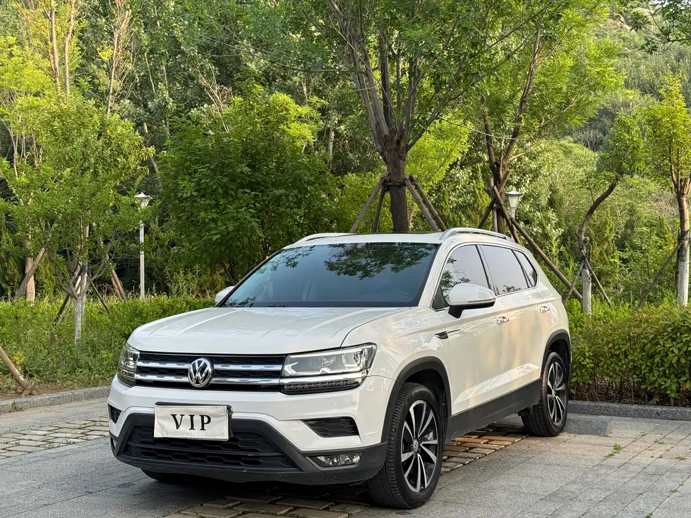 Volkswagen Tharu 2020 Model 280TSI 2WD Luxury Plus China V