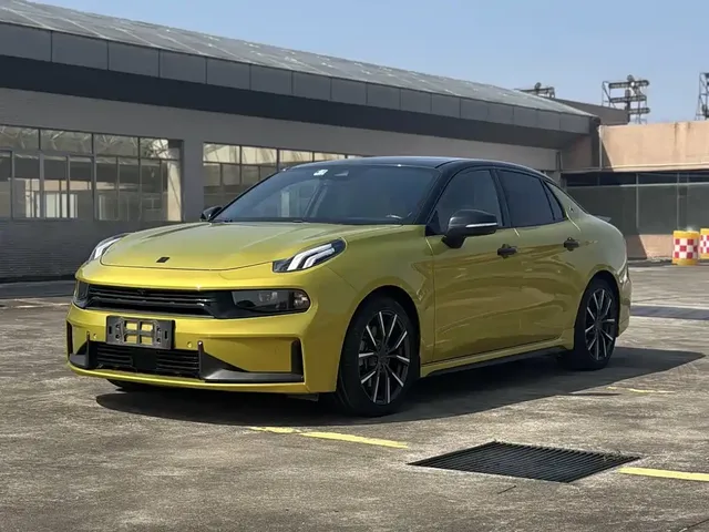 Lynk & Co 03 2019 2.0TD Auto Power Version