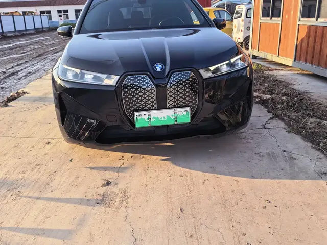 BMW iX 2022 xDrive40