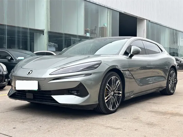 Denza Z9GT 2024 1100 AWD Ultra Launch Edition
