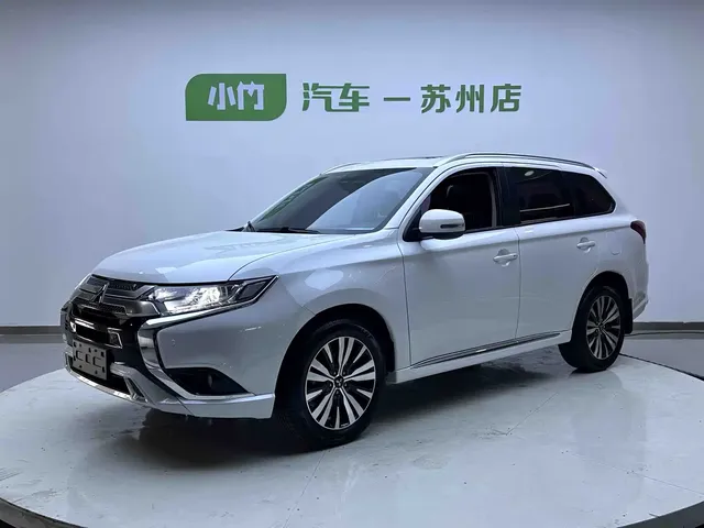 Mitsubishi Outlander 2021 Facelift 2.0L 2WD Premium Edition 5-Seater