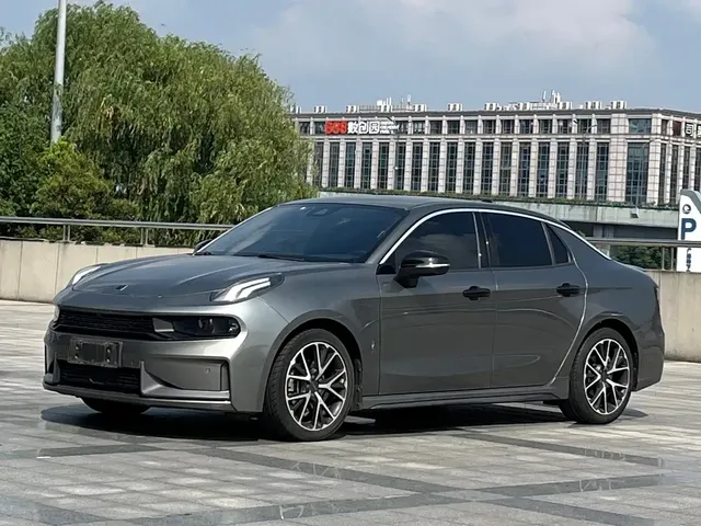 Lynk & Co 03 2021 2.0TD Auto Jin Champion Edition