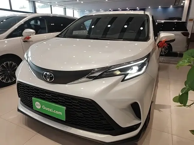 Toyota Granvia 2024 2.5L Hybrid Comfort