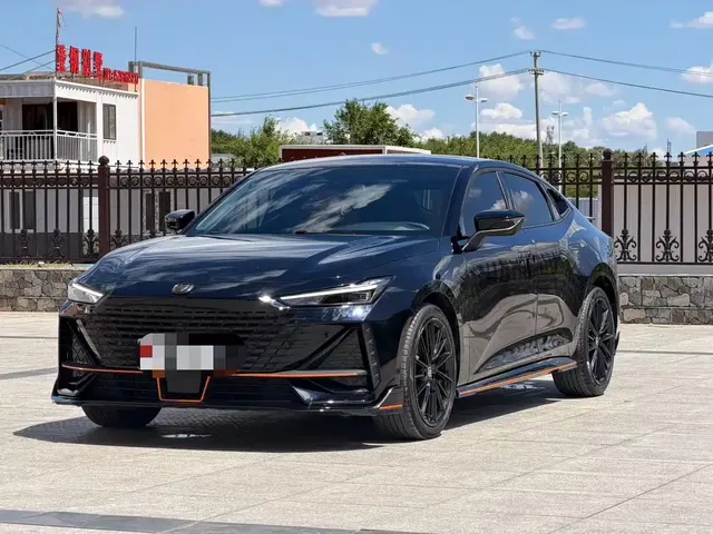 Changan UNI-V 2023 1.5T Sport Edition